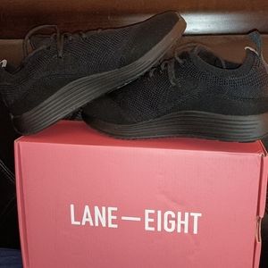 Lane-Eight Woman's Sneakers sz 7.5